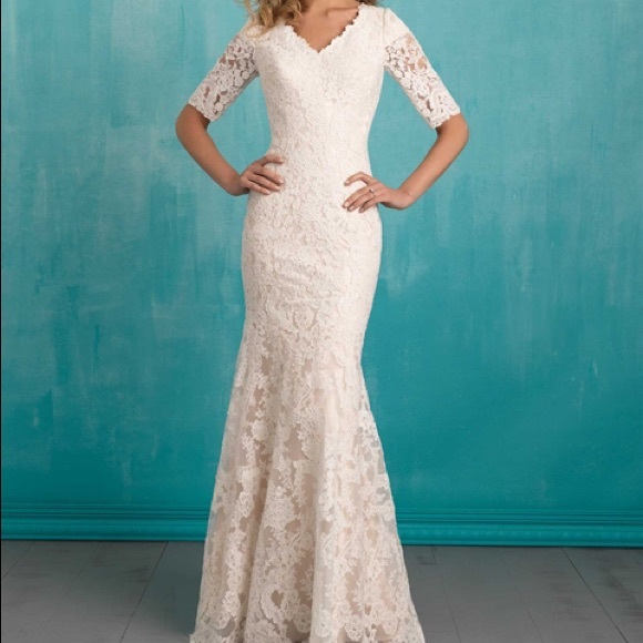 Allure Bridal M551
